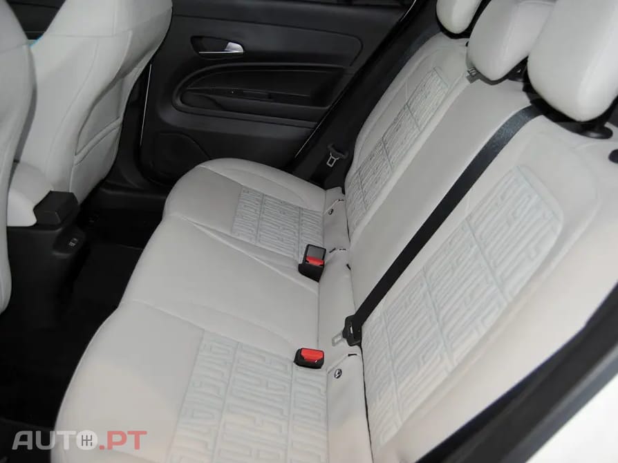 Fiat 600 1.2 Hybrid La Prima