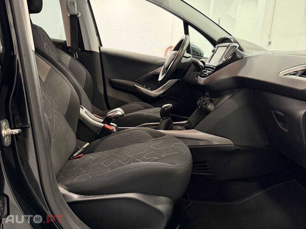 Peugeot 2008 1.2 PureTech Style