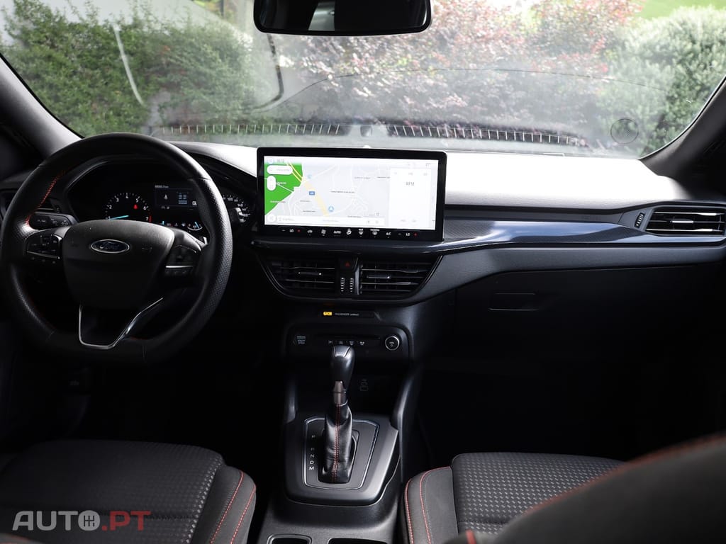 Ford Focus SW 1.0 EcoBoost MHEV ST-Line Aut — fotografia 15