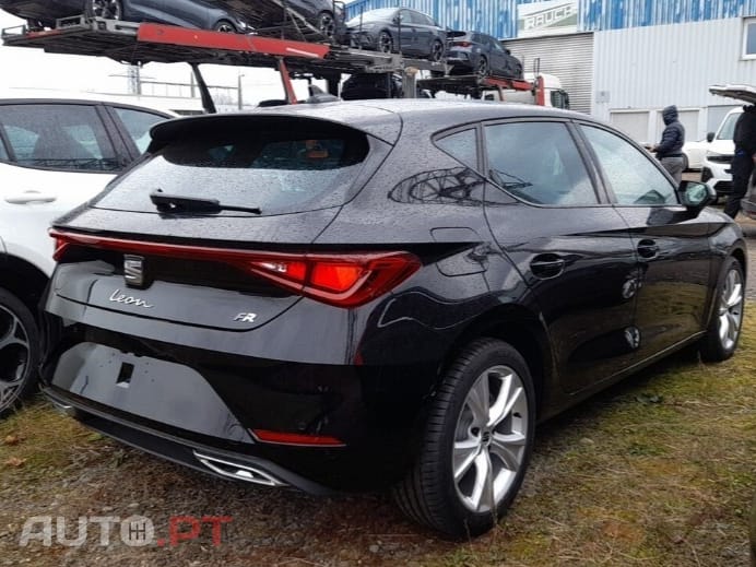 Seat Leon Seat Leon 1.5 eTSI 150 DSG FR NOVO 10KM