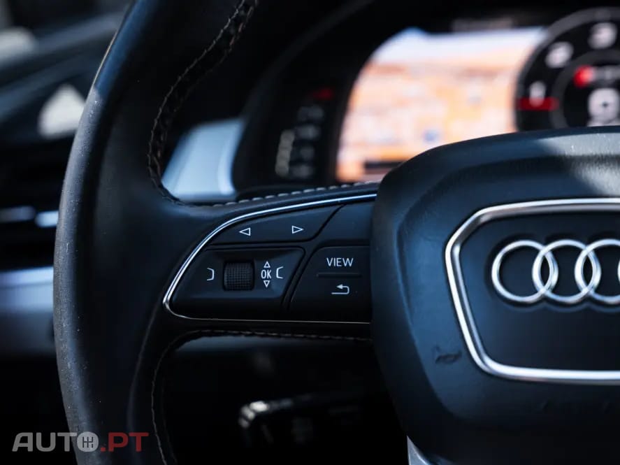 Audi SQ7 4.0 TDI V8 quattro Tiptronic 7L