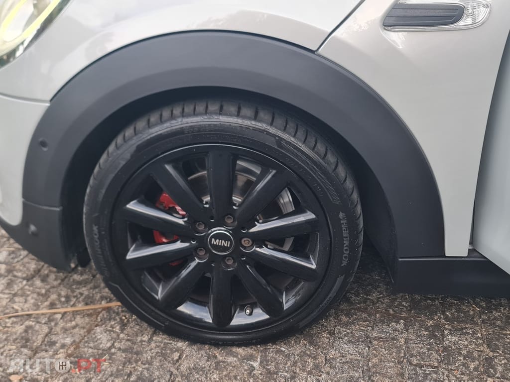 MINI Cooper Cooper D