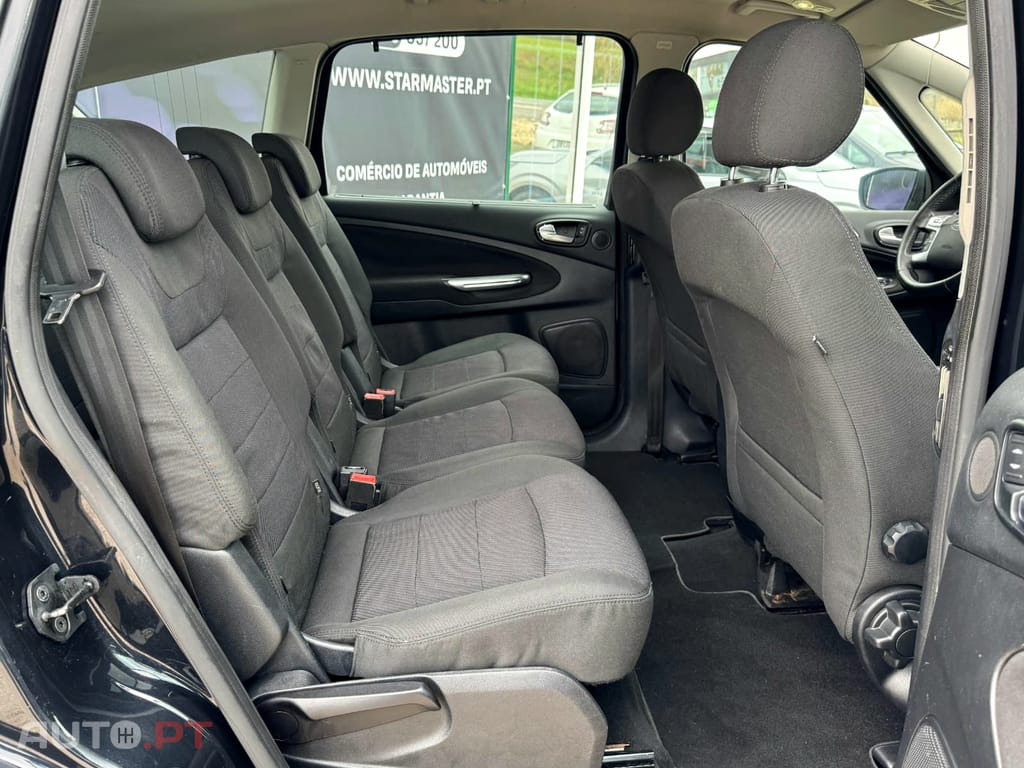 Ford S-Max 2.0 TDCi Titanium- 7 lugares- Garantia Incluída