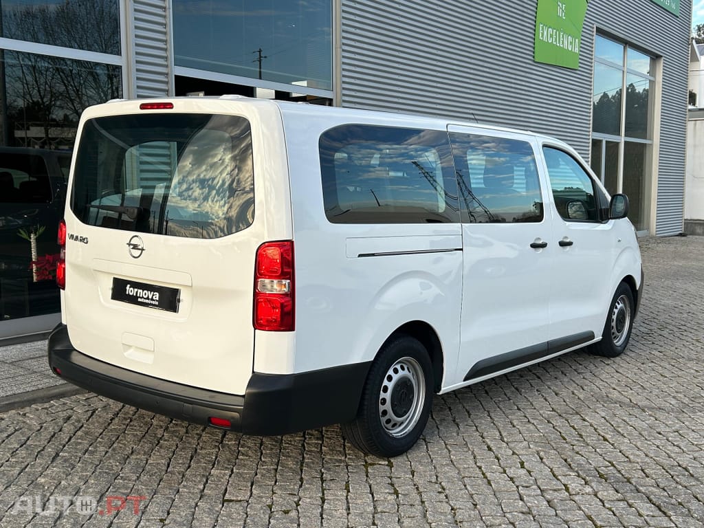 Opel Vivaro 1.5 CDTi L2H1 Essentia Inc