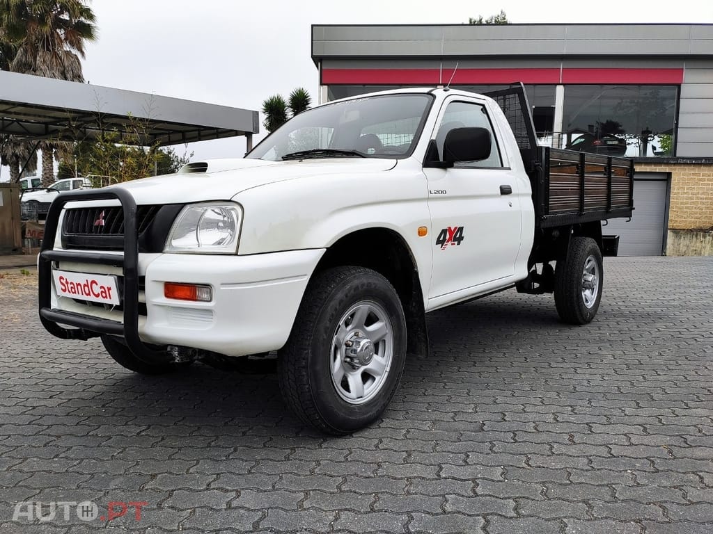 Mitsubishi L200 2.5TDI 4X4