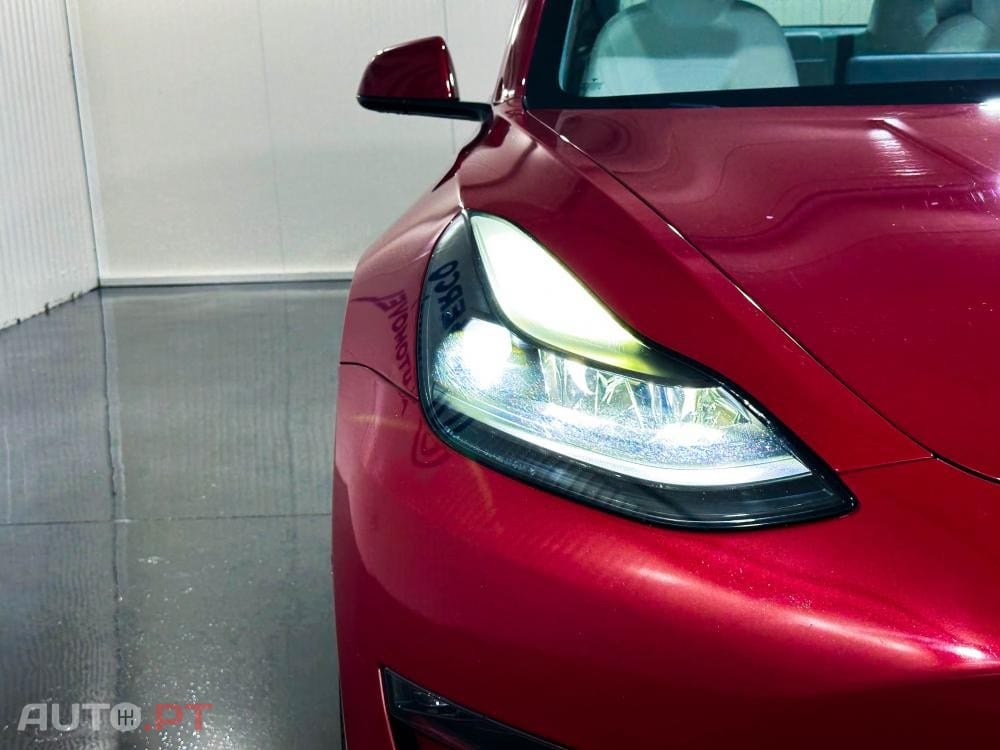 Tesla Model 3 Long Range AWD Dual Motor