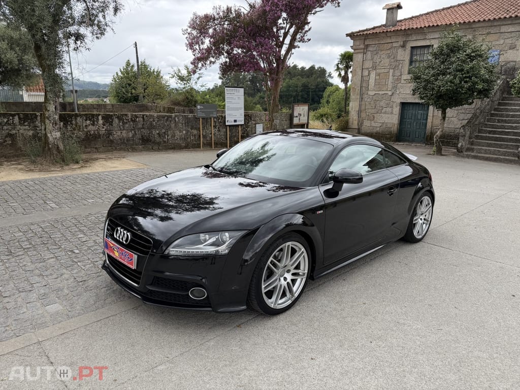 Audi TT 2.0 TFSI quattro S-line S tronic