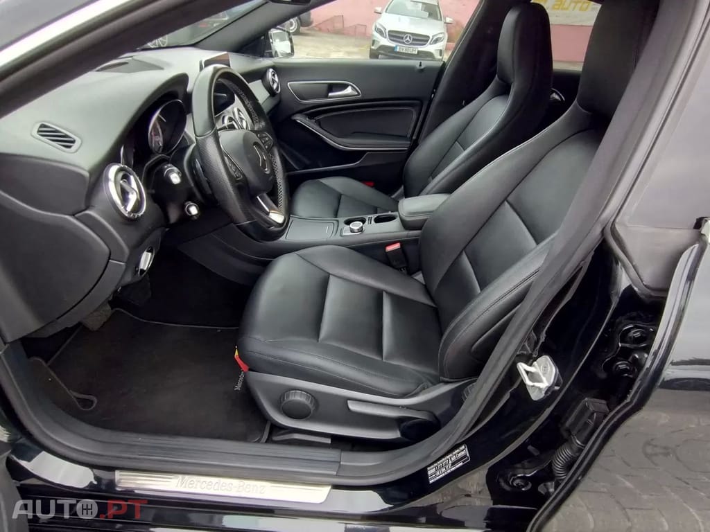 Mercedes-Benz CLA 200 D Urban Aut