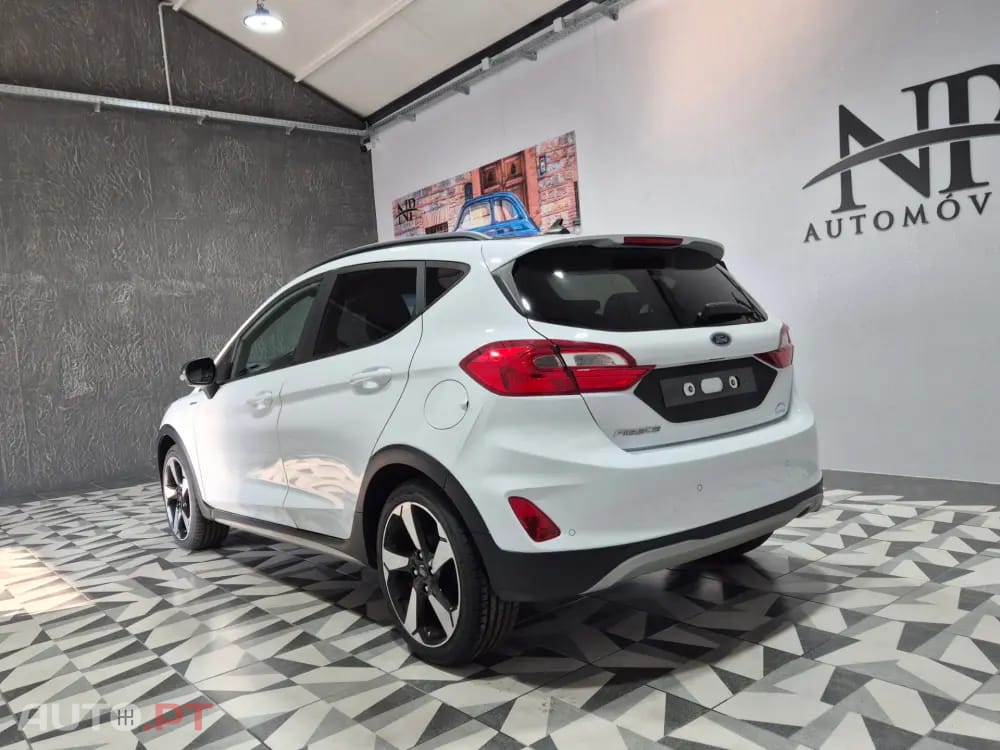 Ford Fiesta 1.0 EcoBoost S&S ACTIVE X