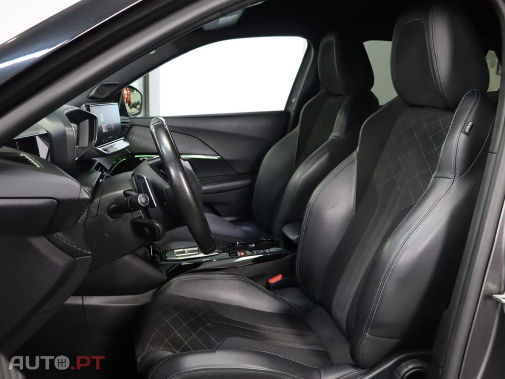 Peugeot 2008 1.5 BlueHDi GT EAT8