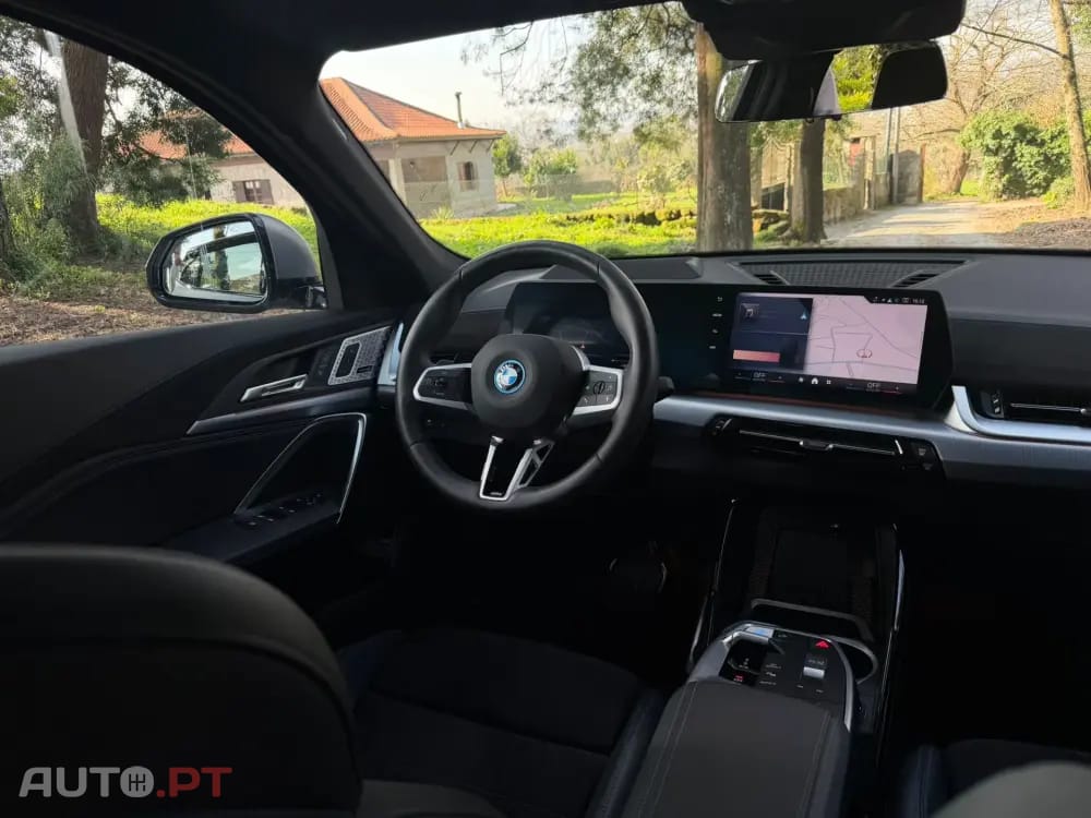BMW iX2 xDrive30 Pack Desportivo M Pro