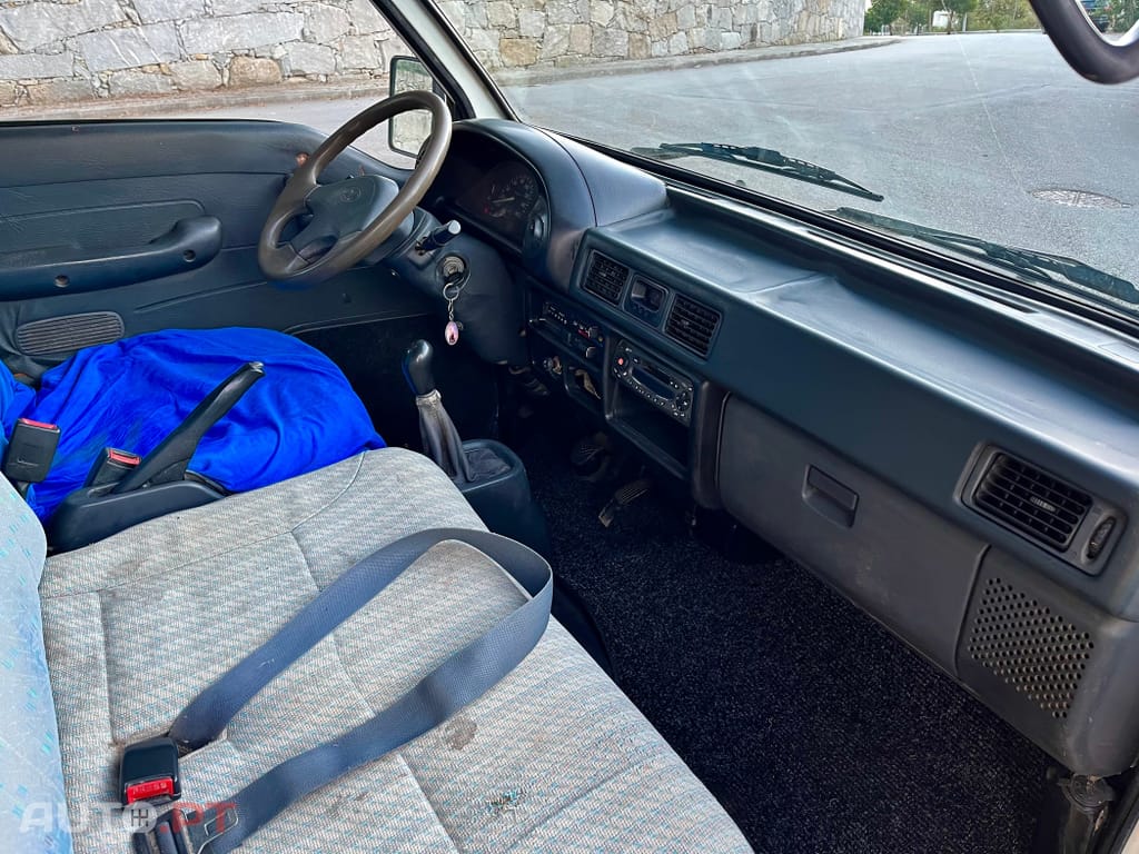 Hyundai H100 .