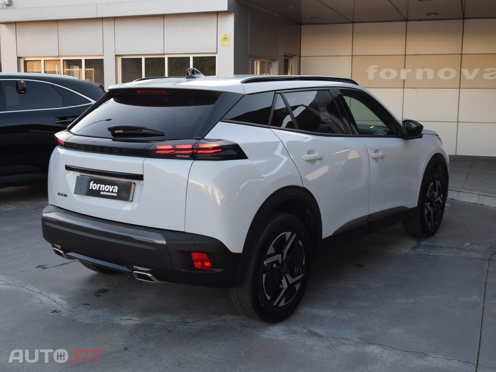 Peugeot 2008 1.2 PureTech Allure Pack EAT8