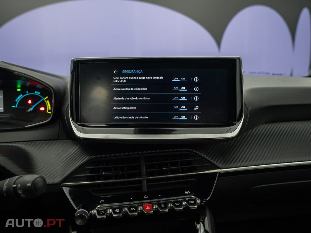 Peugeot 208 1.2 Hybrid SE Style e-DCS6