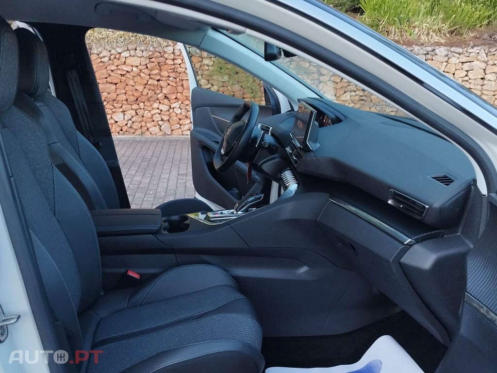 Peugeot 5008 1.5 BlueHDi Allure Pack EAT8