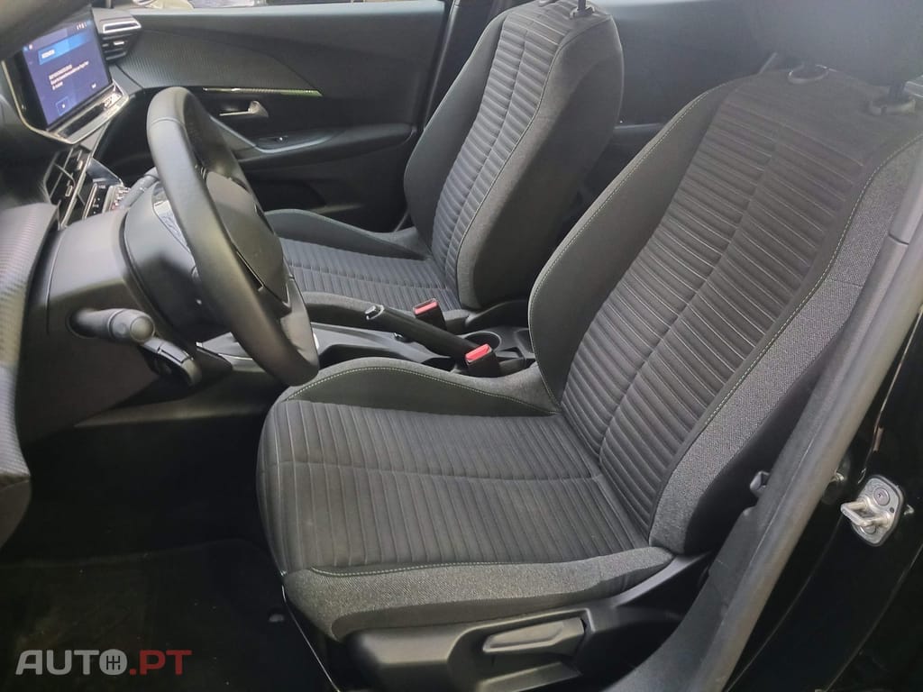 Peugeot 2008 1.2 PureTech Active Pack