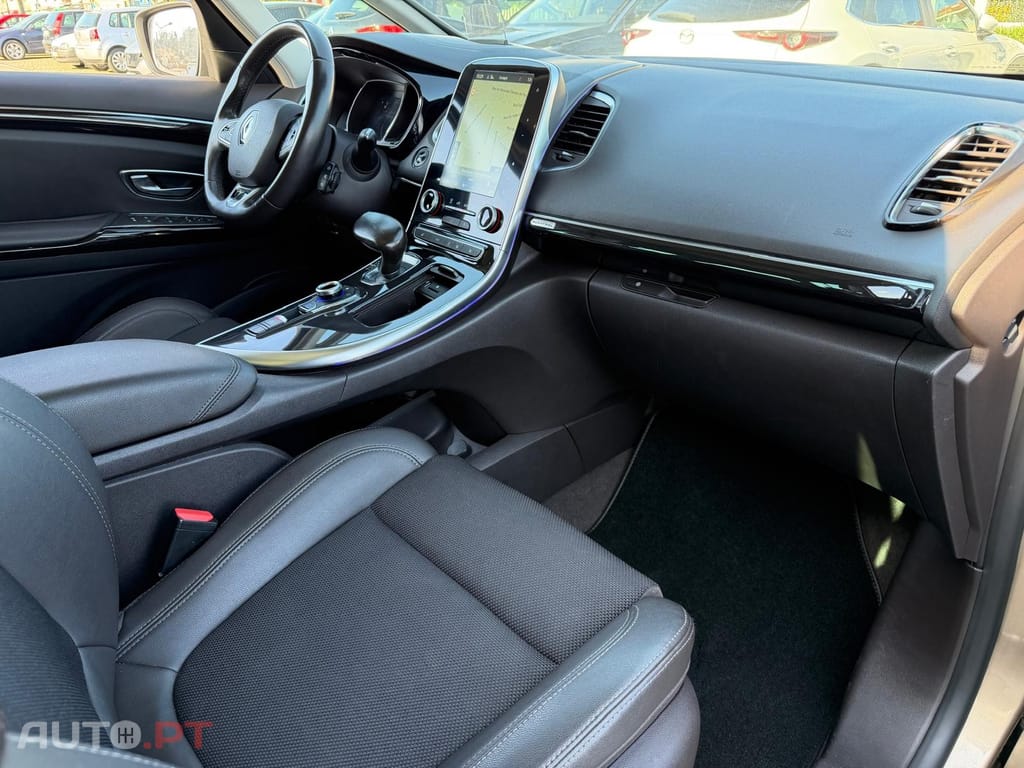 Renault Espace 1.6 dCi Initiale Paris EDC