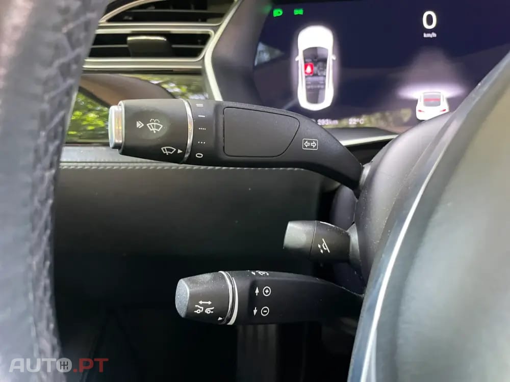 Tesla Model S 90D