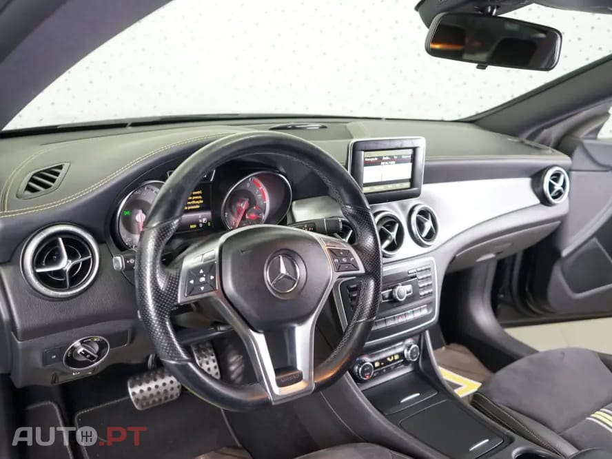 Mercedes-Benz CLA 200 AMG Line Aut.