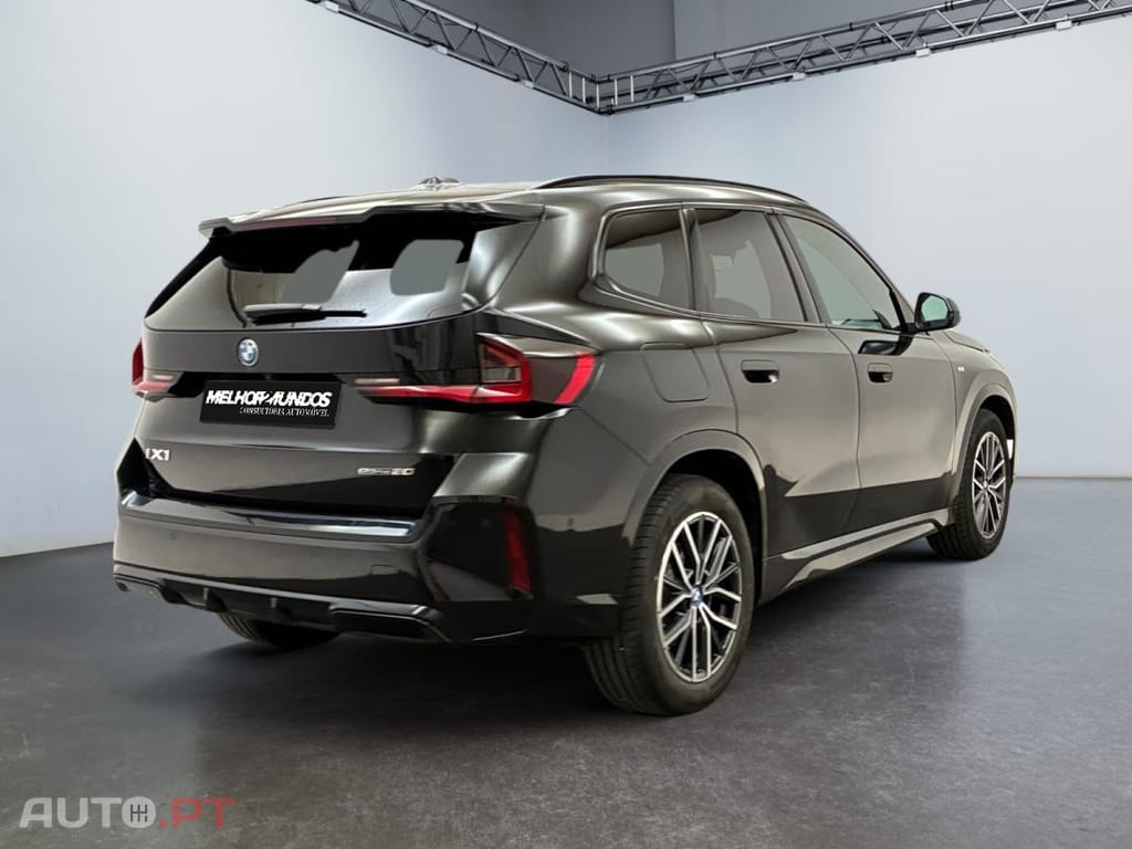 BMW iX1 eDrive20 M Sport