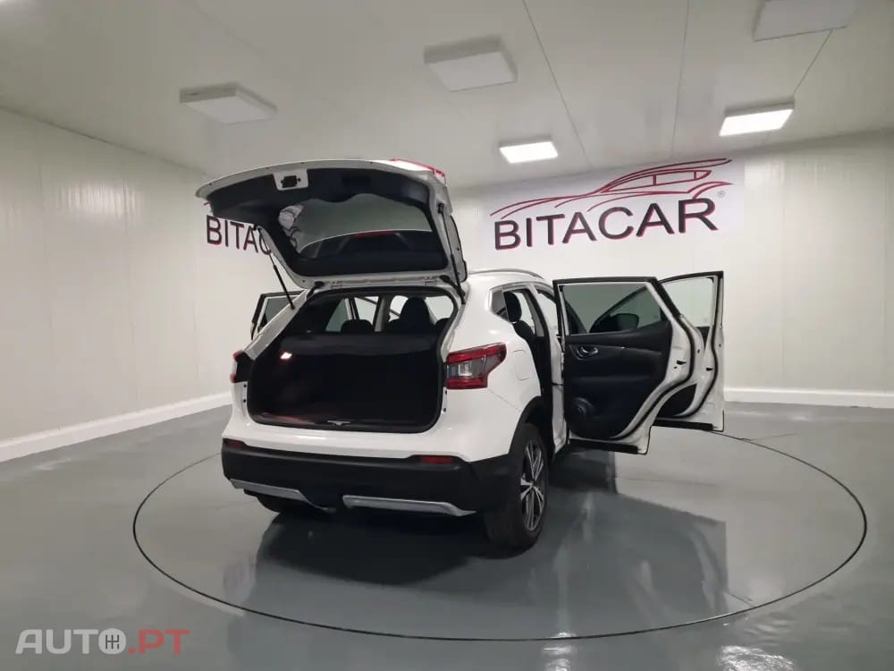 Nissan Qashqai 1.5 dCi N-Connecta