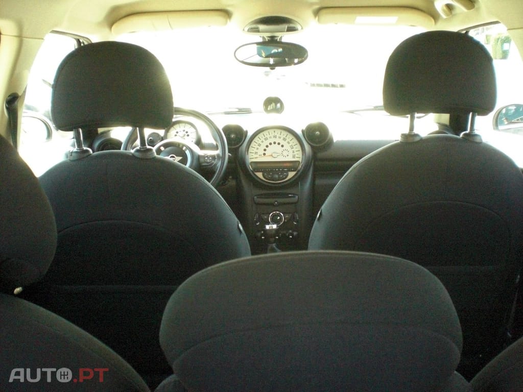 MINI Countryman One D