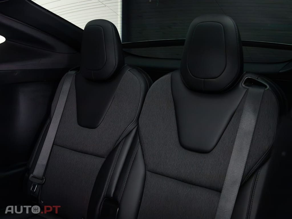 Tesla Model X 75