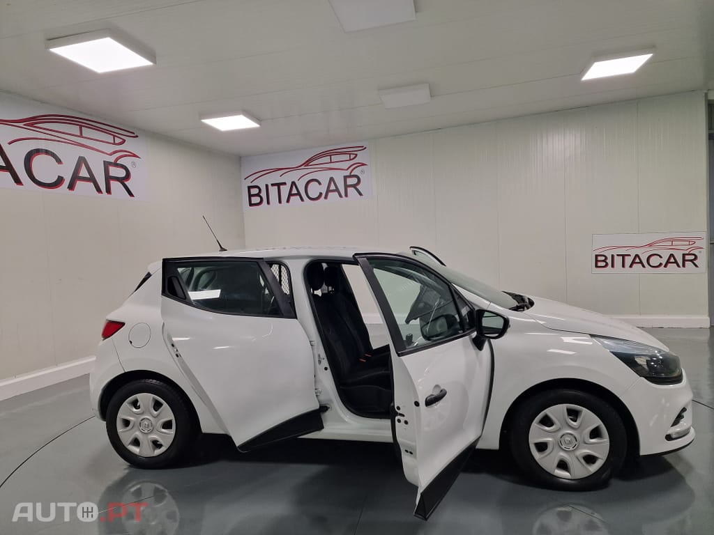 Renault Clio SOCIETE 1.5 DCI ZEN IVA DEDUTIVEL
