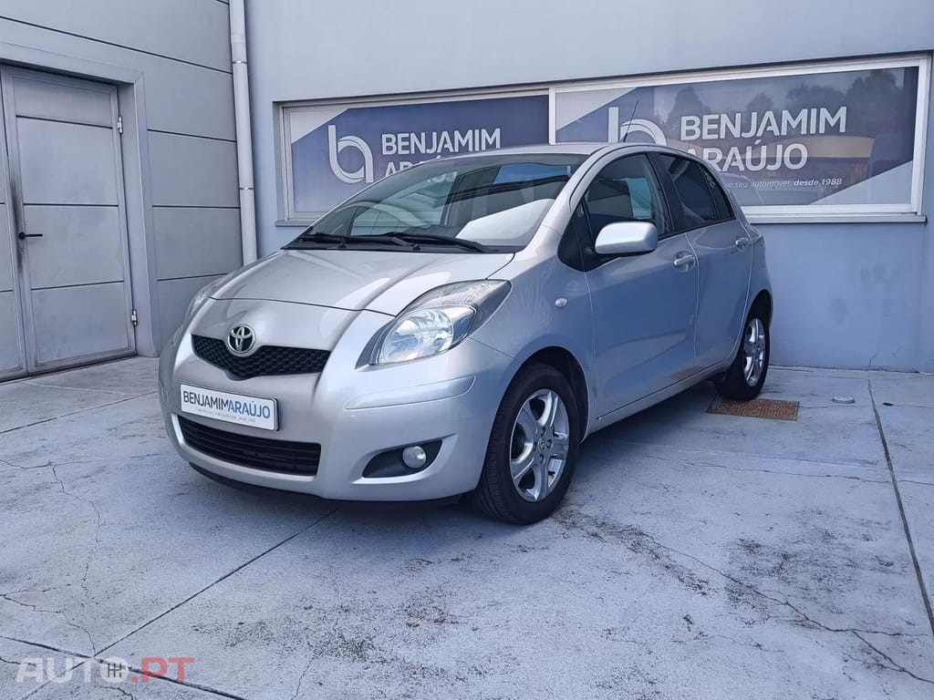 Toyota Yaris 1.0 VVT-i Comfort+AC