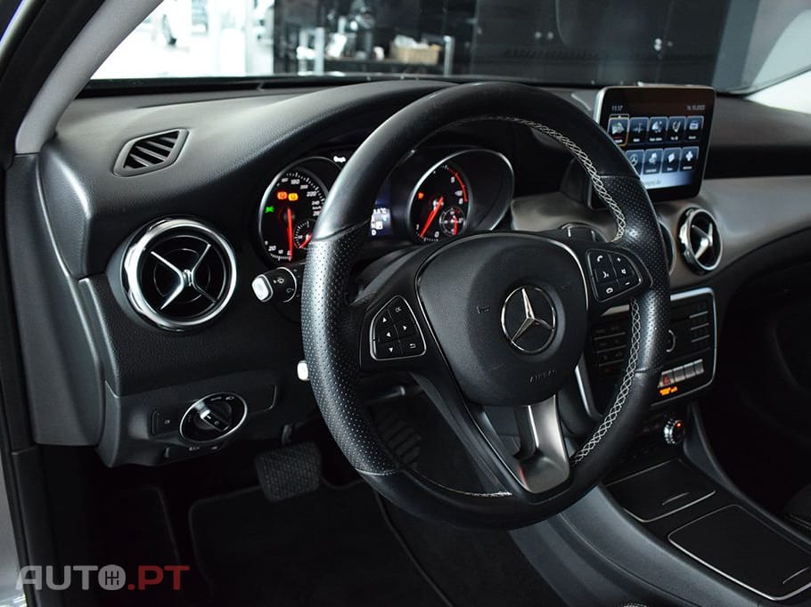Mercedes-Benz GLA 220 d AMG Line