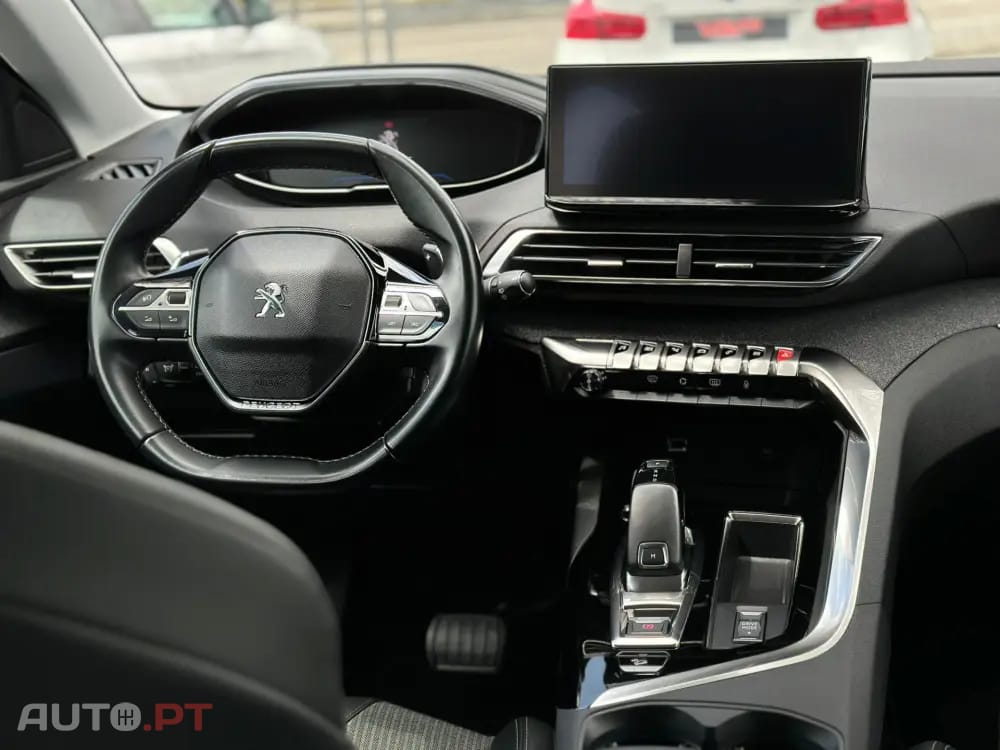 Peugeot 3008 1.5 BlueHDi Allure EAT8