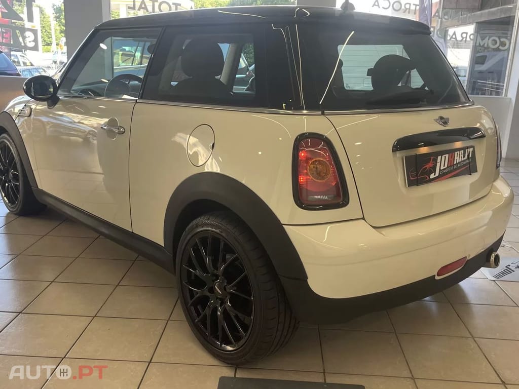 MINI One D - Black Details JLL 17