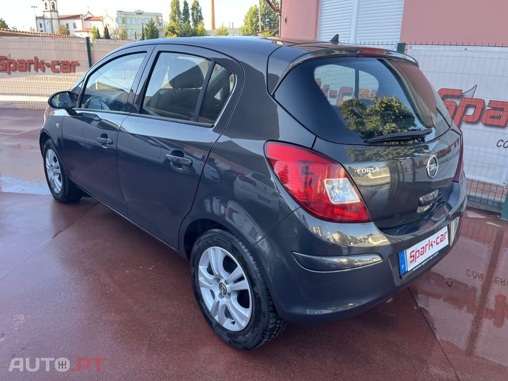 Opel Corsa 1.2 Enjoy