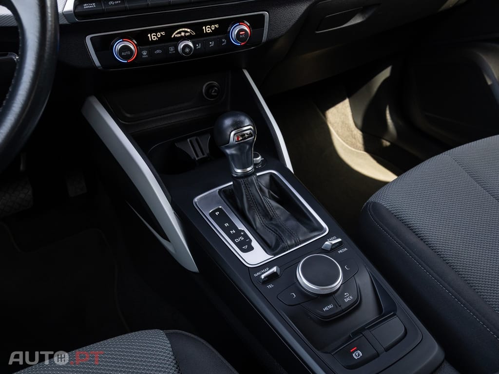 Audi Q2 30 TDI S tronic