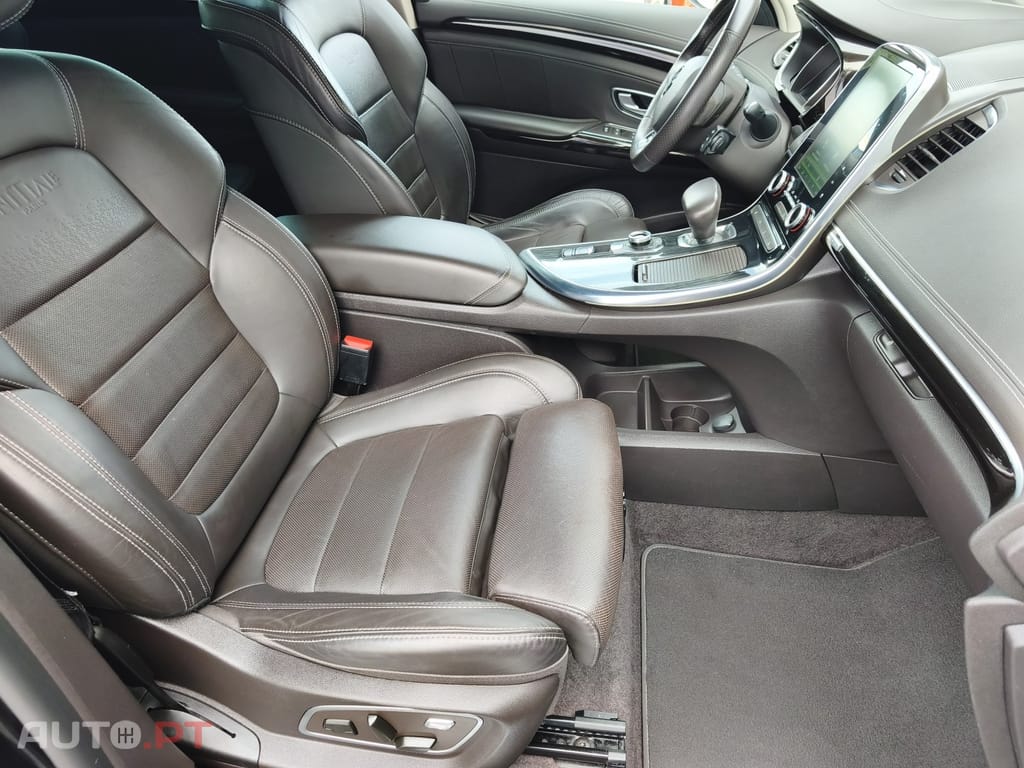 Renault Espace 1.6 dCi Initiale Paris EDC