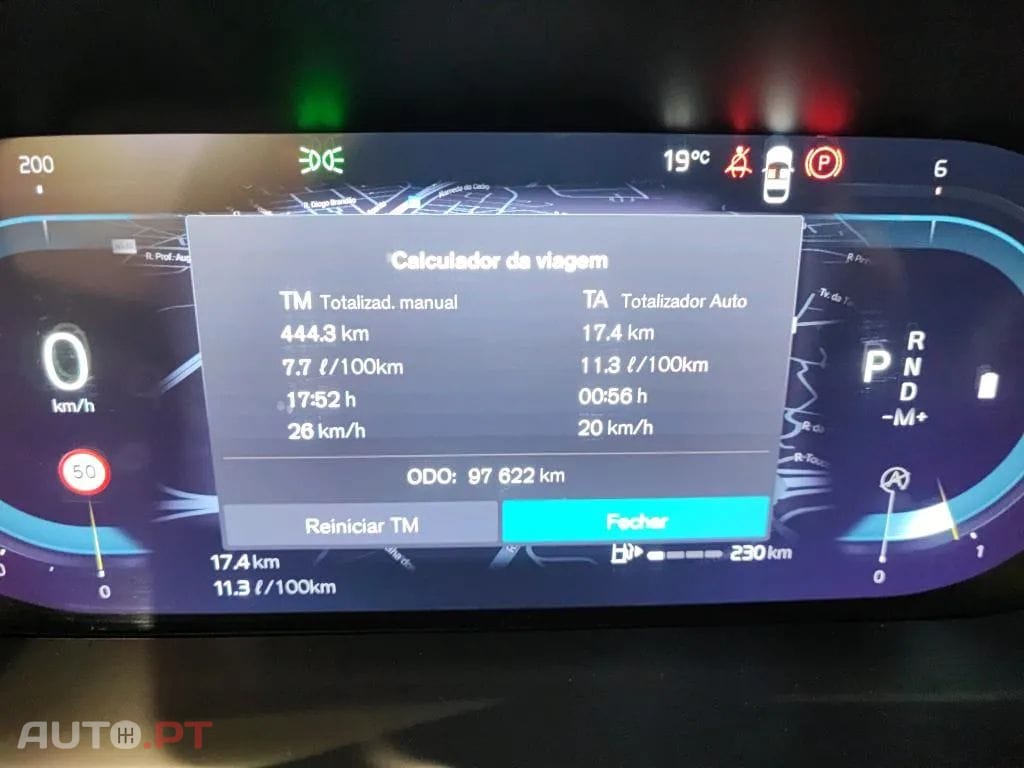 Volvo XC60 2.0 B4 Momentum Plus