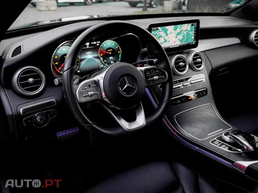 Mercedes-Benz C 300 Outro