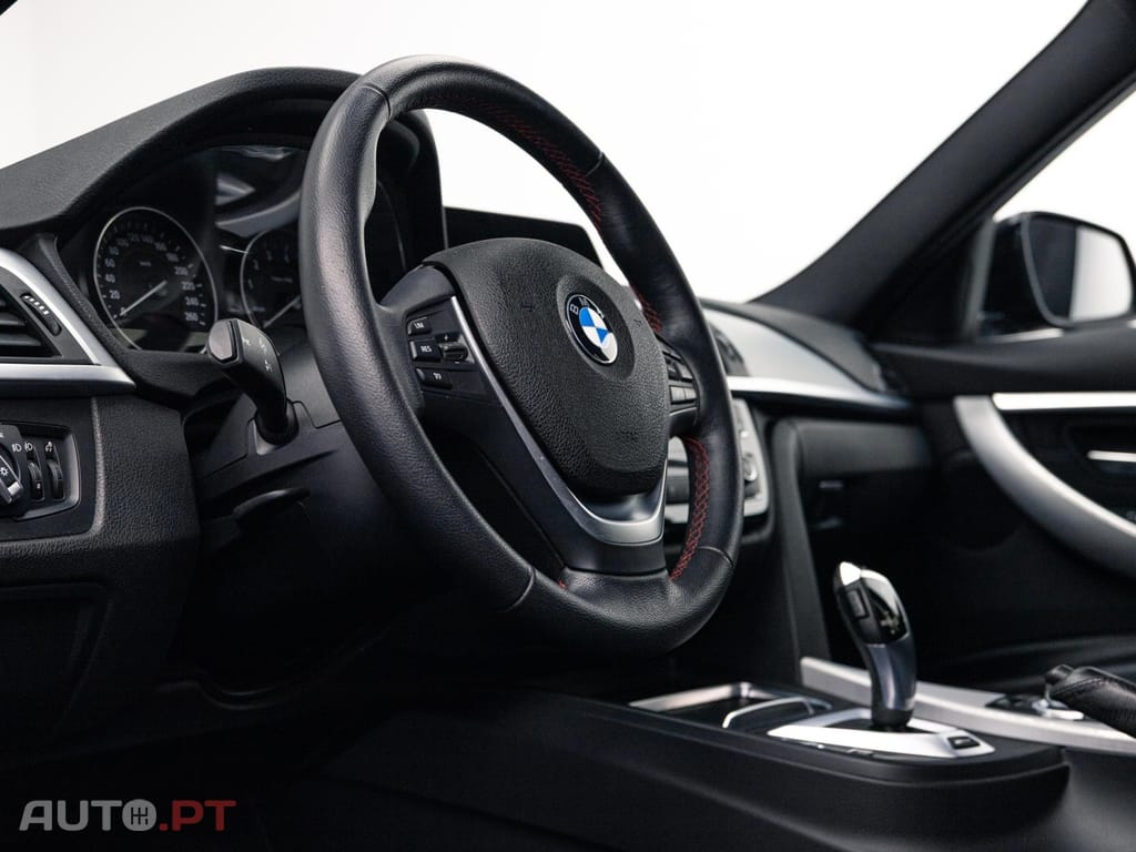 BMW 330 e iPerformance Line Sport