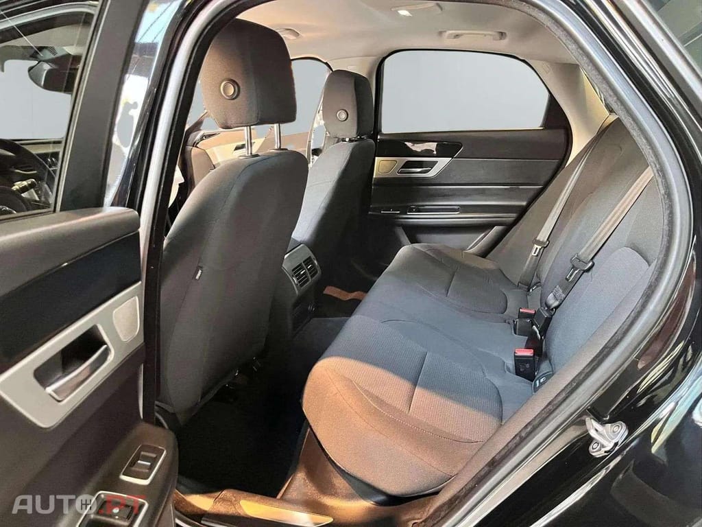 Jaguar XF 2.0d PRESTIGE