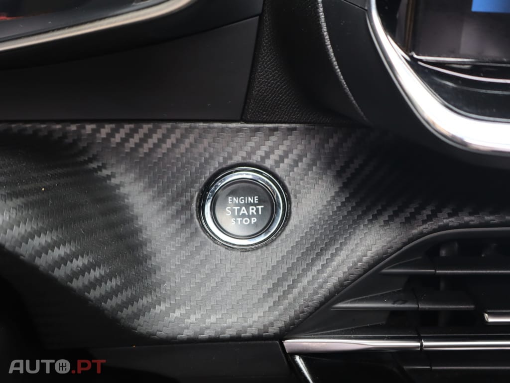 Peugeot 2008 1.5 BlueHDi GT EAT8