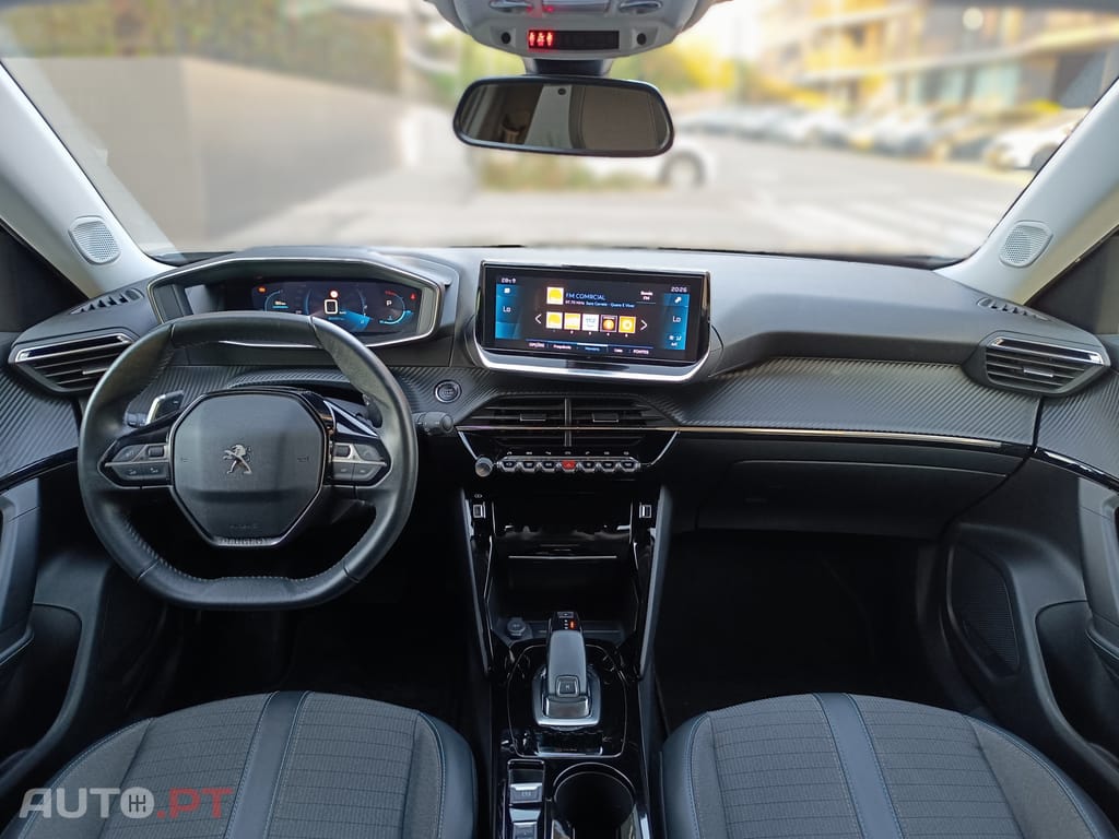Peugeot 2008 1.2 PureTech Allure Pack EAT8