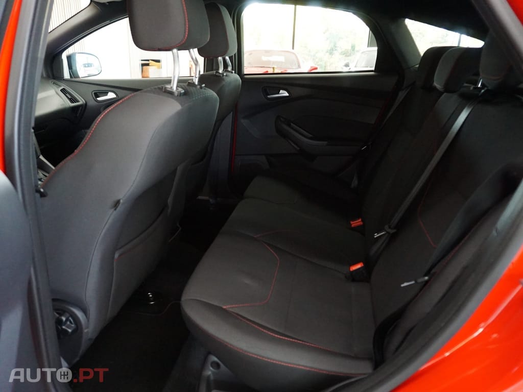 Ford Focus 1.5 EcoBoost S&S Aut. ST-LINE X