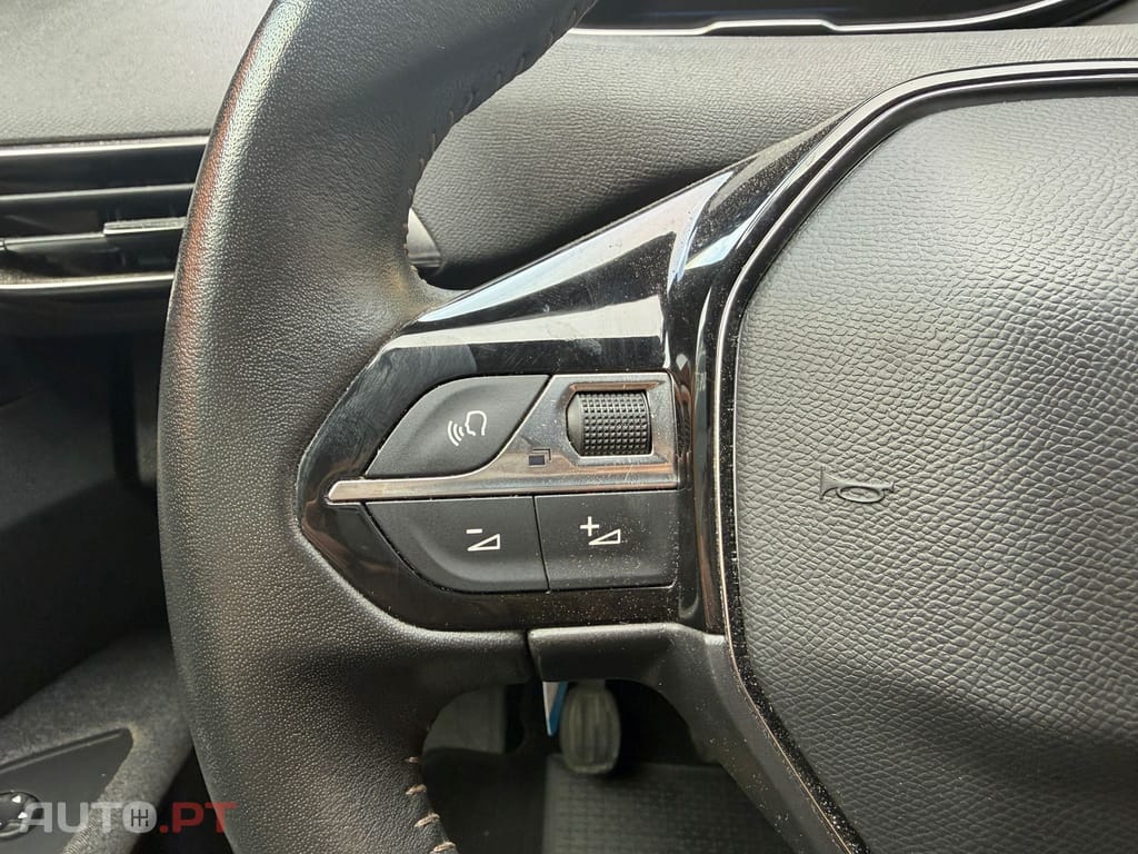 Peugeot 3008 1.2 PureTech Active Pack