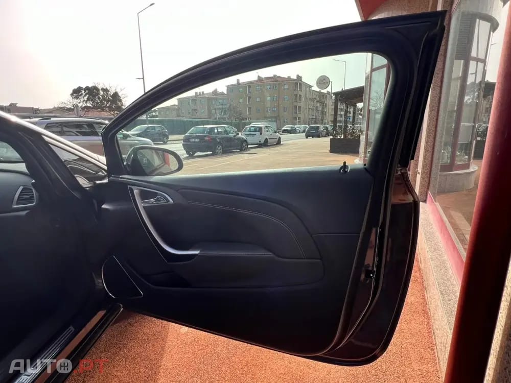 Opel Astra GTC 1.7 CDTi S/S 109g