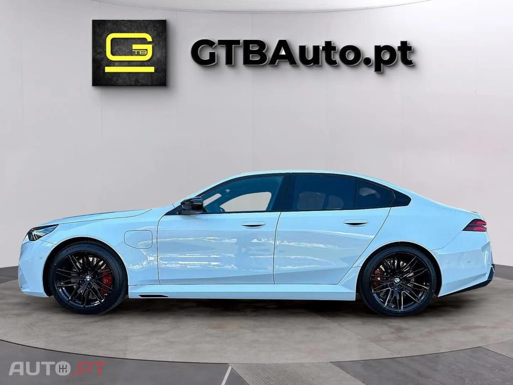 BMW M5 I.V.A DEDUTÍVEL 