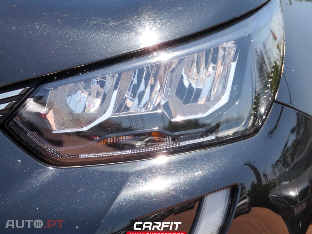 Peugeot 2008 1.2 PureTech Allure EAT6