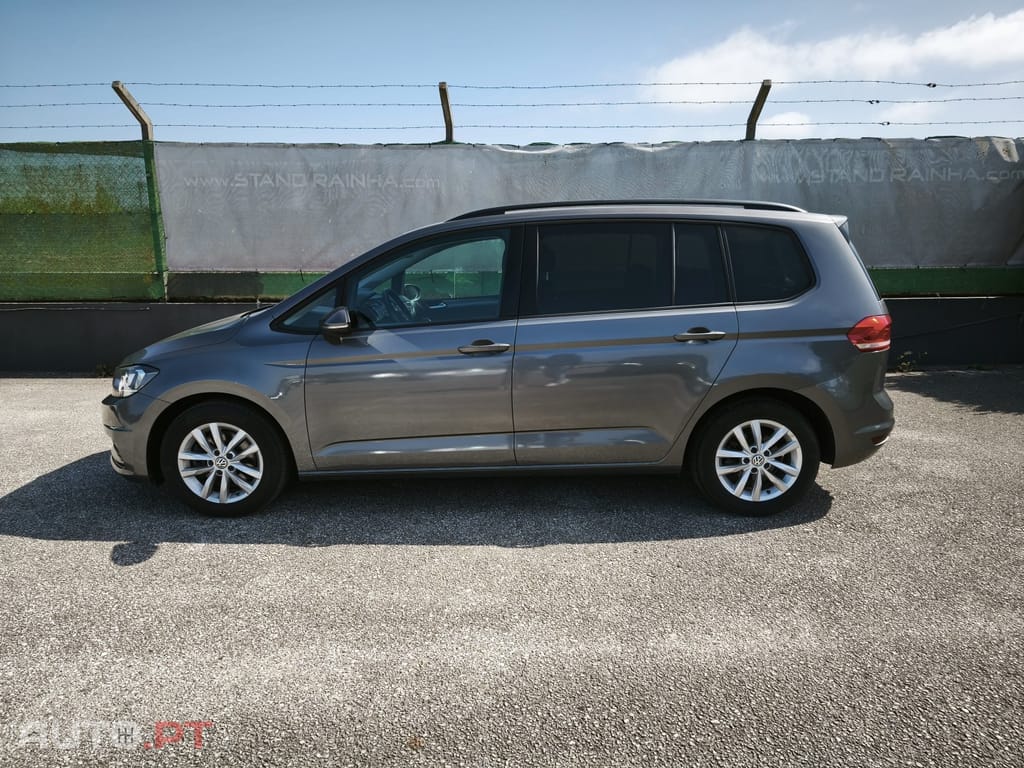 Volkswagen Touran 1.6 TDI Confortline DSG