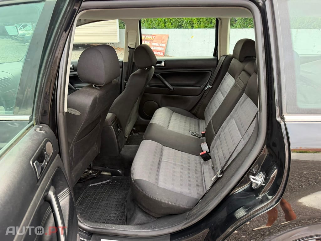 Volkswagen Passat 1.9 TDi Highline