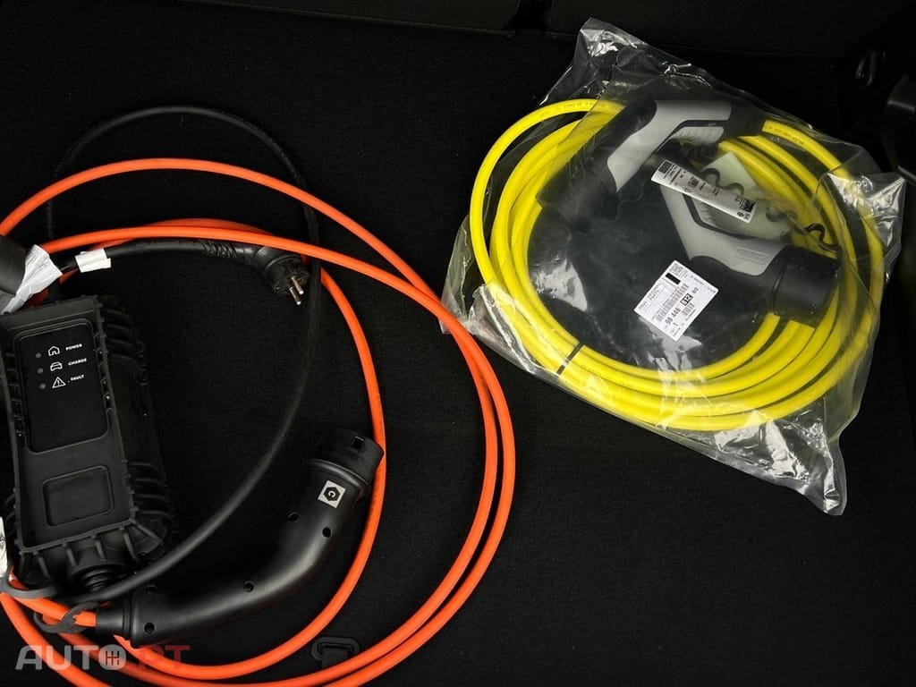 Peugeot E-2008 50 kWh GT Line - 310kms Aut