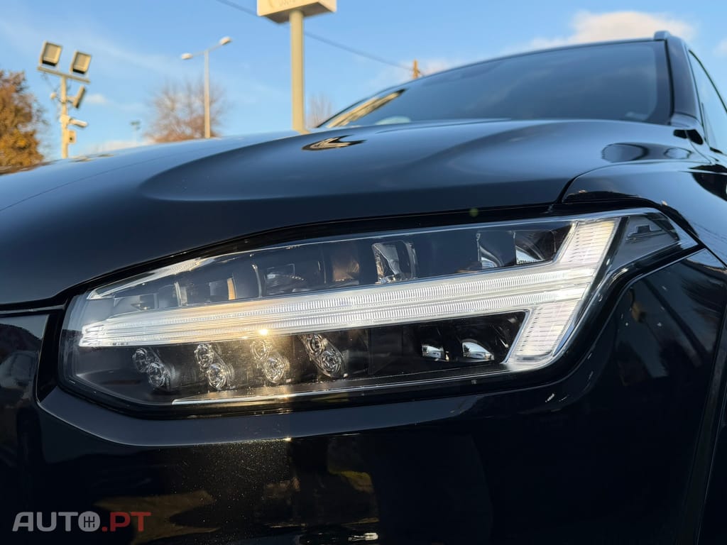 Volvo XC90 2.0 T8 PHEV R-Design AWD